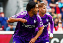 Raúl Jiménez marca gol en la victoria del Fulham sobre Brentford, en la Premier League Raúl Jiménez marca gol en la victoria del Fulham sobre Brentford, en la Premier League