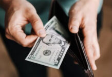 El dólar abre a la baja en 19.34 al mayoreo; el peso mexicano se fortalece El dólar abre a la baja en 19.34 al mayoreo; el peso mexicano se fortalece