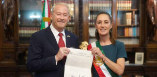 Embajador Ronald Johnson entrega cartas credenciales a Claudia Sheinbaum Embajador Ronald Johnson entrega cartas credenciales a Claudia Sheinbaum