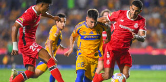 Toluca logra empatar de visita 1-1 contra Tigres y definirá su pase en casa Toluca logra empatar 1-1 contra Tigres y definirá su pase en casa
