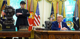 Donald Trump advierte que EEUU estaría “en peligro” sin sus aranceles Donald Trump advierte que EEUU estaría "en peligro" sin sus aranceles