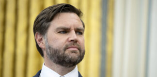 JD Vance dice que turistas deberán irse tras el Mundial o se las verán con Kristy Noem JD Vance dice que turistas deberán irse tras el Mundial o se las verán con Kristy Noem