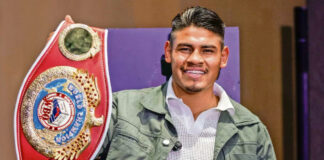 Vaquero Navarrete, de albañil a campeón del mundo; va por otra defensa ante Charly Suarez Vaquero Navarrete, de albañil a campeón del mundo; va por otra defensa ante Charly Suarez