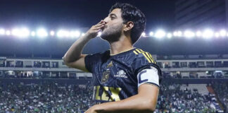 El delantero mexicano Carlos Vela anuncia su retiro del fútbol El delantero mexicano Carlos Vela anuncia su retiro del fútbol