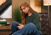 Los adolescentes con problemas de salud mental pasan más tiempo en las redes sociales Los adolescentes con problemas de salud mental pasan más tiempo en las redes sociales