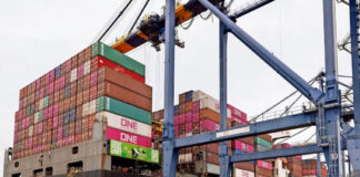 Déficit comercial de EEUU cayó 55.5% en abril; 76 mil 700 menos que en marzo Déficit comercial de EEUU cayó 55.5% en abril; 76 mil 700 menos que en marzo