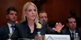 ¿En qué consiste la ley de adversarios extranjeros de Estados Unidos? ¿En qué consiste la ley de adversarios extranjeros de Estados Unidos?