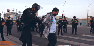 Veracruz ofrece apoyo a 9 migrantes detenidos en redada en maquiladora en Los Ángeles Veracruz ofrece apoyo a 9 migrantes detenidos en redada en maquiladora en Los Ángeles