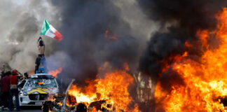 Protestas en Los Ángeles contra redadas migratorias suman su tercer día consecutivo Protestas en Los Ángeles contra redadas migratorias suman su tercer día consecutivo