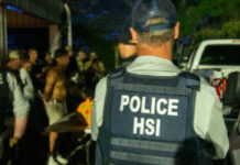 Detienen a migrantes en club nocturno regentado por “Los Zetas”, en Carolina del Norte Detienen a migrantes en club nocturno regentado por "Los Zetas", en Carolina del Norte