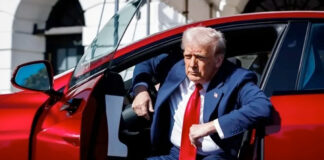 Donald Trump evalúa deshacerse de su Tesla, en medio del pleito con Elon Musk Donald Trump evalúa deshacerse de su Tesla, en medio del pleito con Elon Musk