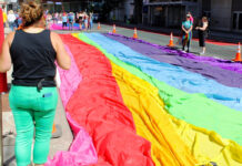 Los pequeños negocios se unieron para ayudar a financiar el 53.º Twin Cities Pride Los pequeños negocios se unieron para ayudar a financiar el 53.º Twin Cities Pride