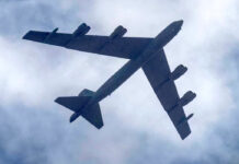 Un avión de Delta que despegó de Minneapolis casi choca con un avión militar Un avión de Delta que despegó de Minneapolis casi choca con un avión militar