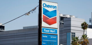 Trump podría permitir que Chevron retome operaciones en Venezuela, según WSJ Trump podría permitir que Chevron retome operaciones en Venezuela, según WSJ