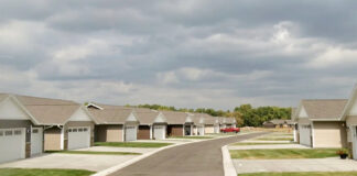 Encuentran muertos a un hombre y una mujer en una casa rural de Pierz, Minnesota Encuentran muertos a un hombre y una mujer en una casa rural de Pierz, Minnesota