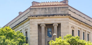 Gobierno de EEUU despide a 17 jueces de inmigración de 10 estados, informa su sindicato Gobierno de EEUU despide a 17 jueces de inmigración de 10 estados, informa su sindicato