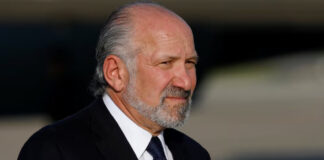 “Trump renegociará el T-MEC, no quiere autos fabricados en México”: Howard Lutnick "Trump renegociará el T-MEC, no quiere autos fabricados en México”: Howard Lutnick