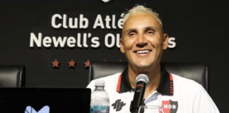 Hinchas de Newells insultan a Keylor Navas previo a llegar a Pumas: “No estás en Costa Rica” Hinchas de Newells insultan a Keylor Navas previo a llegar a Pumas: "No estás en Costa Rica"