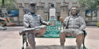 Alcaldesa ignoró permisos vigentes y retiró estatuas del “Che” Guevara y Fidel Castro en CDMX Alcaldesa ignoró permisos vigentes y retiró estatuas del "Che" Guevara y Fidel Castro en CDMX