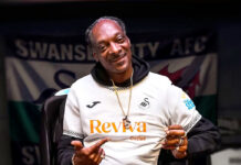 Snoop Dogg es nuevo copropietario del Swansea, de la Segunda División inglesa Snoop Dogg es nuevo copropietario del Swansea, de la Segunda División inglesa