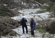 Suspenden búsqueda en Texas por riesgo de lluvias; Suman 129 muertos y 160 desaparecidos Suspenden búsqueda en Texas por riesgo de lluvias; Suman 129 muertos y 160 desaparecidos