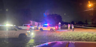 Detienen a 10 personas por tiroteo en centro de detención de migrantes en Texas Detienen a 10 personas por tiroteo en centro de detención de migrantes en Texas