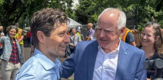 El gobernador Tim Walz respalda a Jacob Frey como alcalde de Minneapolis El gobernador Tim Walz respalda a Jacob Frey como alcalde de Minneapolis