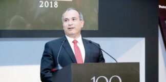 Carlos Alberto Treviño, exdirector de Pemex, acusado de lavado de dinero y asociación delictuosa Acusan a Carlos Alberto Treviño, exdirector de Pemex, de lavado de dinero y asociación delictuosa