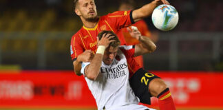 Anulan gol legítimo a Santiago Giménez en el triunfo de Milan ante Lecce, 2-0 Anulan gol legítimo a Santiago Giménez en el triunfo de Milan ante Lecce, 2-0