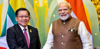 China e India liman asperezas en cumbre; deben ser “socios, no rivales” China e India liman asperezas en cumbre; deben ser "socios, no rivales"