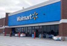 El Walmart de Coon Rapids cerrará sus puertas para siempre el 29 de agosto El Walmart de Coon Rapids cerrará sus puertas para siempre el 29 de agosto