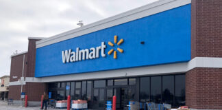 El Walmart de Coon Rapids cerrará sus puertas para siempre el 29 de agosto El Walmart de Coon Rapids cerrará sus puertas para siempre el 29 de agosto