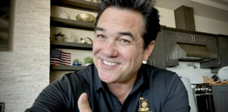 Dean Cain, actor de “Superman”, se une a ICE para participar en redadas antimigrantes Dean Cain, actor de “Superman”, se une a ICE para participar en redadas antimigrantes