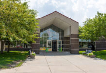 Exprofesor de Maple Grove es sentenciado por conducta sexual criminal Exprofesor de Maple Grove es sentenciado por conducta sexual criminal