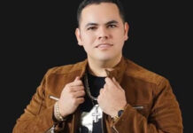 Asesinan a Ernesto Barajas, vocalista de “Enigma Norteño” en un ajuste de cuentas Asesinan a Ernesto Barajas, vocalista de "Enigma Norteño" en un ajuste de cuentas