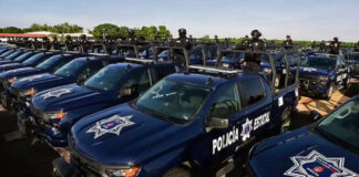 Refuerzan la presencia de la policía con la entrega de 100 patrullas en Culiacán Refuerzan la presencia de la policía con la entrega de 100 patrullas en Culiacán