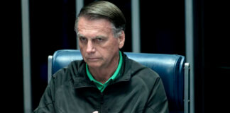 Ordenan prisión domiciliaria a Jair Bolsonaro por incumplir prohibición de usar redes sociales Ordenan prisión domiciliaria a Jair Bolsonaro por incumplir prohibición de usar redes sociales