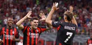 Santi Giménez asiste a Pulisic en la victoria del AC Milan ante el Bari en la Copa de Italia Santi Giménez asiste a Pulisic en la victoria del AC Milan ante el Bari en la Copa de Italia