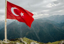 Turquía cierra sus puertos y su espacio aéreo a naves de Israel pero no a vuelos comerciales Turquía cierra sus puertos y su espacio aéreo a naves de Israel pero no a vuelos comerciales