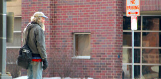 Minnesota enfrenta la crisis por la falta de vivienda de los veteranos de guerra Minnesota enfrenta la crisis por la falta de vivienda de los veteranos de guerra