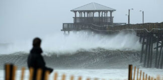 Alerta en el Atlántico por clima tropical peligroso; huracán Humberto ya es categoría 4 Alerta en el Atlántico por clima tropical peligroso; huracán Humberto ya es categoría 4