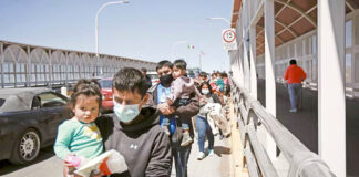 Demócratas exigen permiso humanitario a niña con cáncer deportada a México Demócratas exigen permiso humanitario a niña con cáncer deportada a México