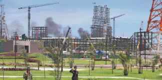 Criminales sobornaron a autoridades de Dos Bocas para contrabandear “huachicol” Criminales sobornaron a autoridades de Dos Bocas para convertirlo en edén del "huachicol"