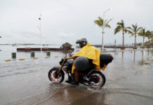 Huracán Lorena se intensifica en costas de BCS; la trayectoria pone estados en riesgo Huracán Lorena amenaza con intensificarse en costas de BCS; la trayectoria pone estados en riesgo