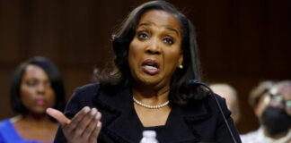 Lisa Cook permanecerá como gobernadora de la Fed, determina Tribunal Federal Lisa Cook permanecerá como gobernadora de la Fed, determina Tribunal Federal