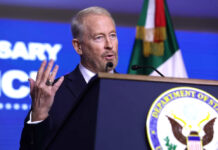 EEUU y México lanzan “Misión Firewall” contra el tráfico de armas: embajador Johnson EEUU y México lanzan "Misión Firewall" contra el tráfico de armas: embajador Johnson