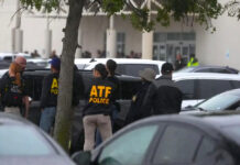 Muere mexicano herido en el tiroteo en oficinas del ICE en Dallas, reporta su familia Muere mexicano herido en el tiroteo en oficinas del ICE en Dallas, reporta su familia