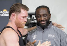 Terence Crawford devolvió al Canelo Álvarez los cinturones que le ganó en Las Vegas Terence Crawford devolvió al Canelo Álvarez los cinturones que le ganó en Las Vegas
