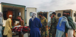 Terremoto de magnitud 6 sacude la frontera entre Afganistán y Paquistán; 812 muertos Terremoto de magnitud 6 sacude la frontera entre Afganistán y Paquistán; 812 muertos