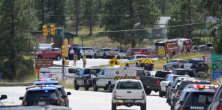 Tiroteo en secundaria de Colorado deja tres heridos; incluido el presunto autor del ataque Tiroteo en secundaria de Colorado deja tres heridos; incluido el presunto autor del ataque